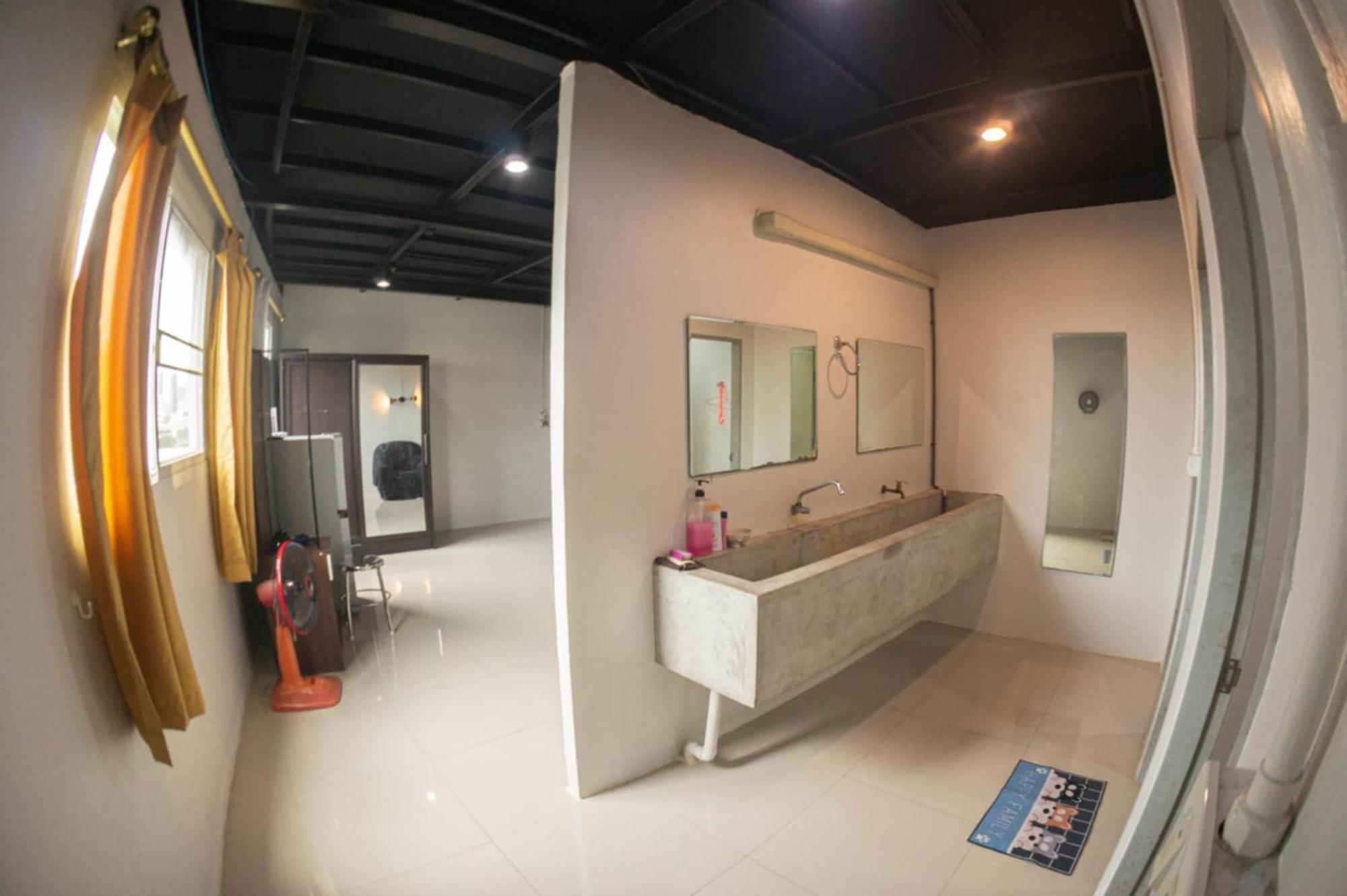Nhà trọ Baan1668 Hometel Near Chinatown One Bangkok